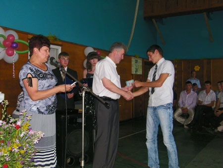 Фото 4. Випускний